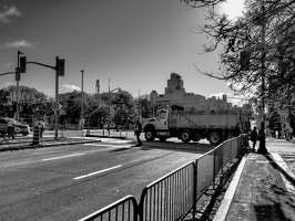 EM122180