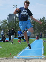 long jumper-06